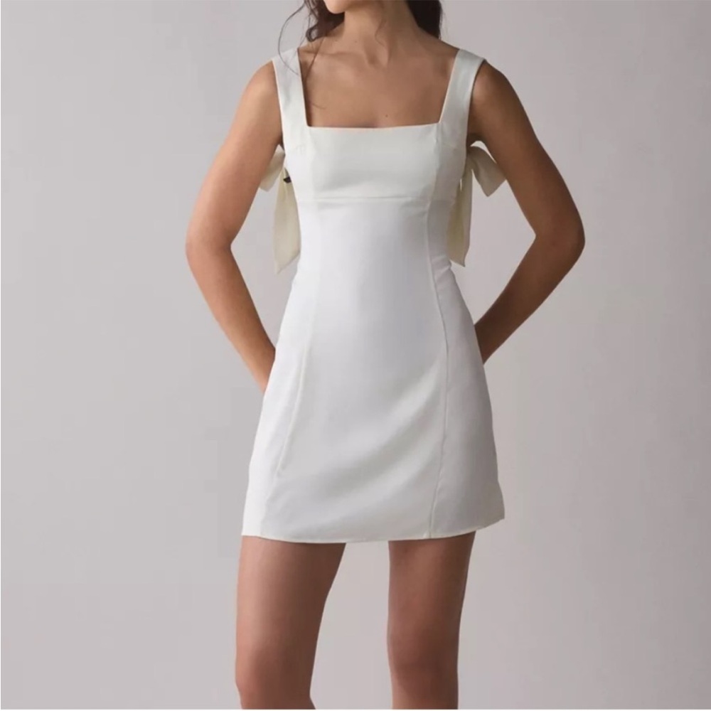 Urban Outfitters NWT White Mini Dress with Bow Strap Detail Size L